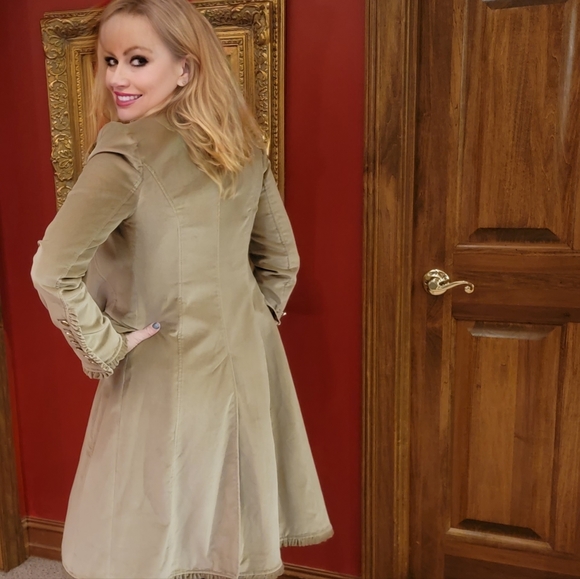 EUC DOLCE & GABBANA Coat - Picture 10 of 12